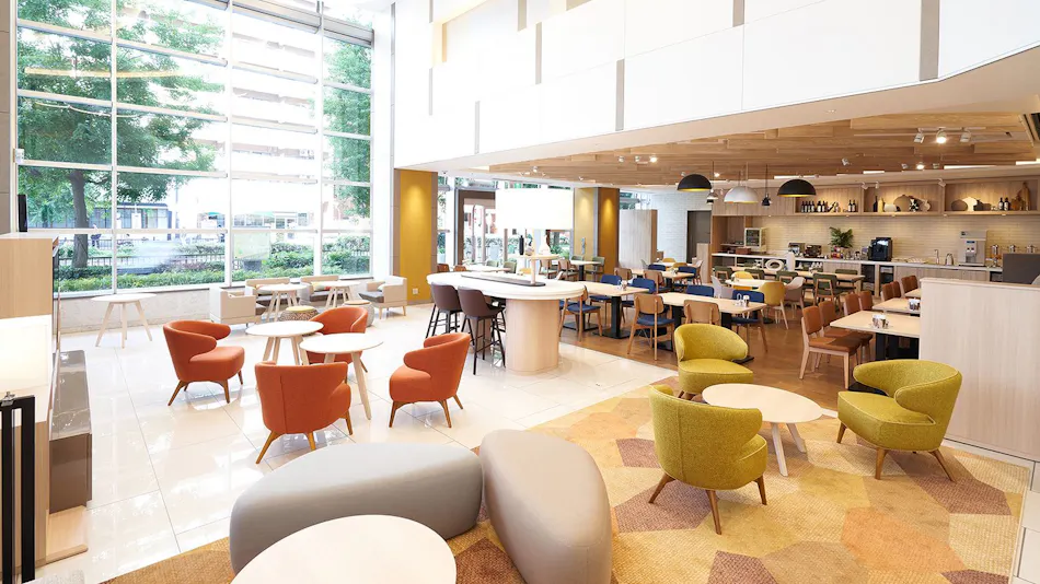 Holiday Inn and Suites Shin Osaka