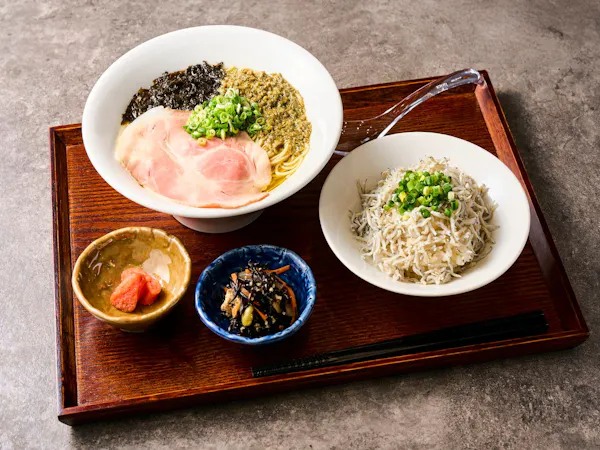 【朝食付き】牡蠣塩ラーメンとしらす丼・とろろご飯から選べるセットメニュー!