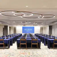 ห้องประชุม ดอกทานตะวัน + ดอกคาโนลา (รูปแบบห้องเรียน)
