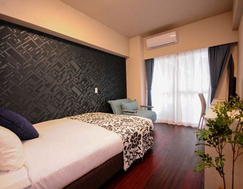 23平米/ダブルベッド1台(140cm）