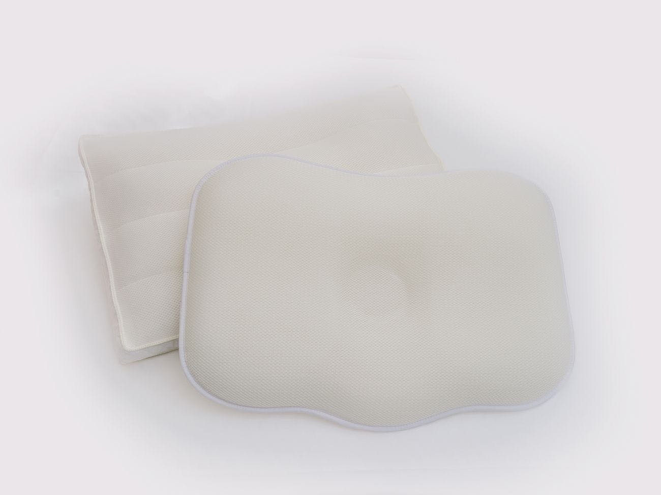 หมอนออริจินัลของโรงแรมอาปา 2 แบบ