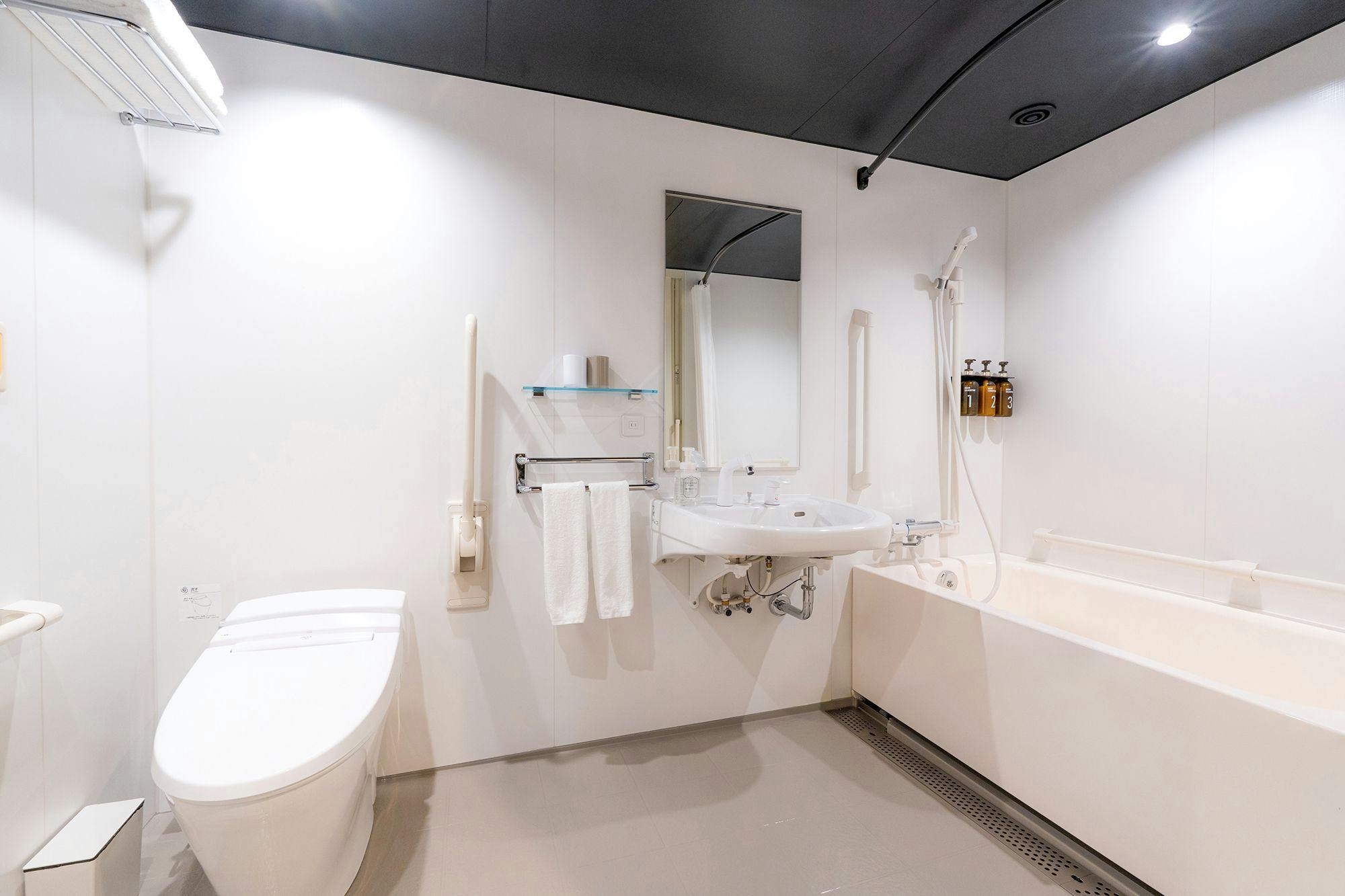 ห้องน้ำแบบยูนิเวอร์แซลสำหรับห้องดับเบิล