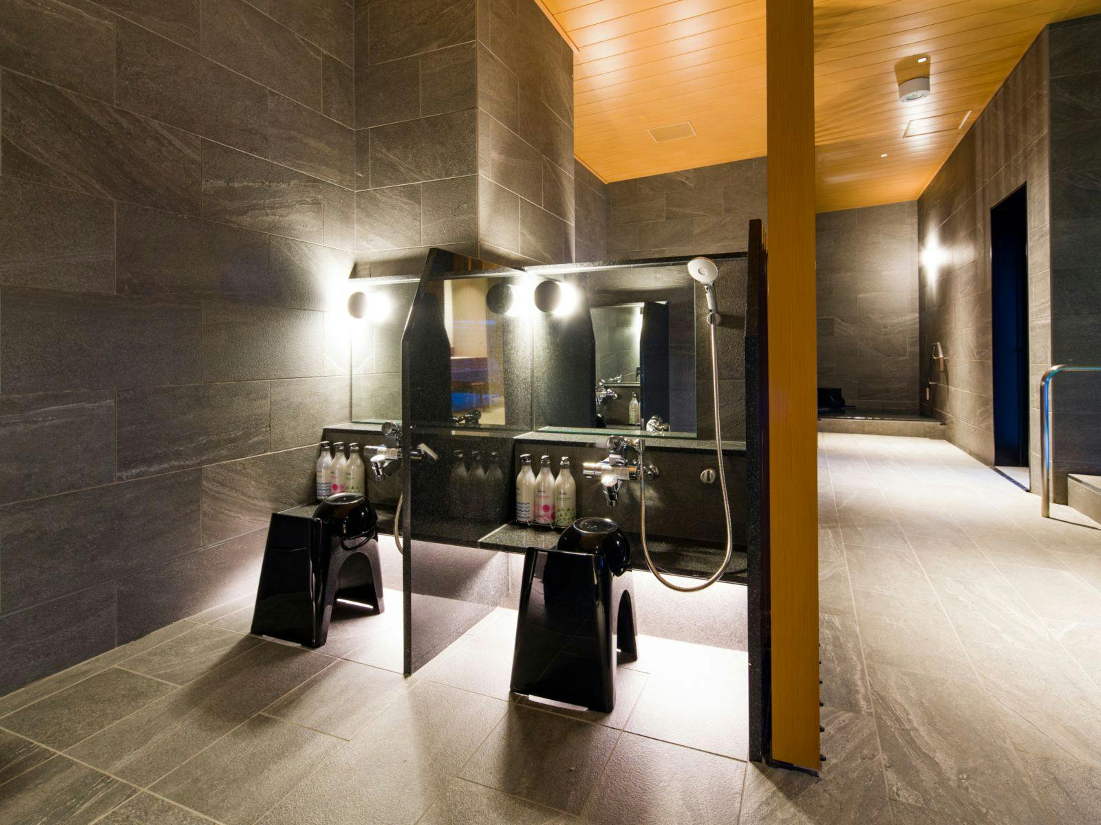 【グリッズプレミアムホテル小樽】最上階大浴場の洗い場