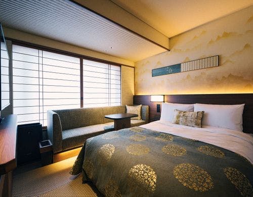 モデレートダブル