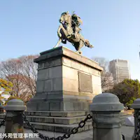 【皇居外苑】
