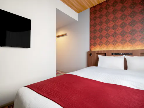 ซูพีเรียดับเบิล / 16 ตร.ม. / ความกว้างเตียง 160 ซม.