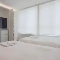 3階客室のテレビ側でございます。