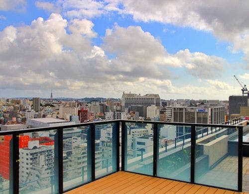 最上階17階のルーフトップ カフェ&バー