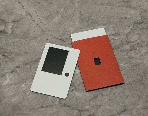 客室共通｜非接触型カードキーを採用