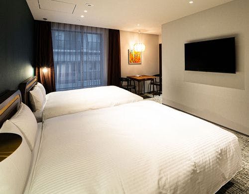 プレミアツイン