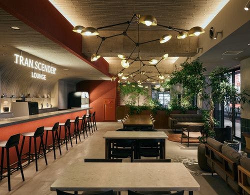 TRAN.SCENDER LOUNGE