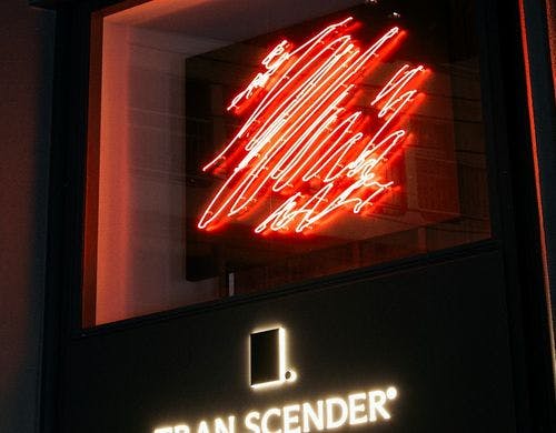 ネオンアーティスト 福井和来氏の作品