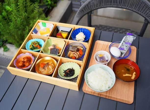 【朝食】素敵な朝を彩る華やか小鉢和定食