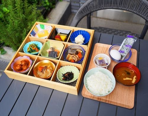 【朝食】素敵な朝を彩る華やか小鉢和定食
