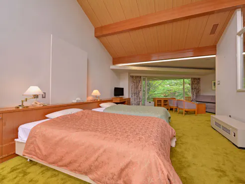 *ห้องพักสไตล์ตะวันตก อาคารป่าไม้สำหรับฤดูใบไม้ผลิ–ฤดูร้อน (ใบไม้เขียวสด)