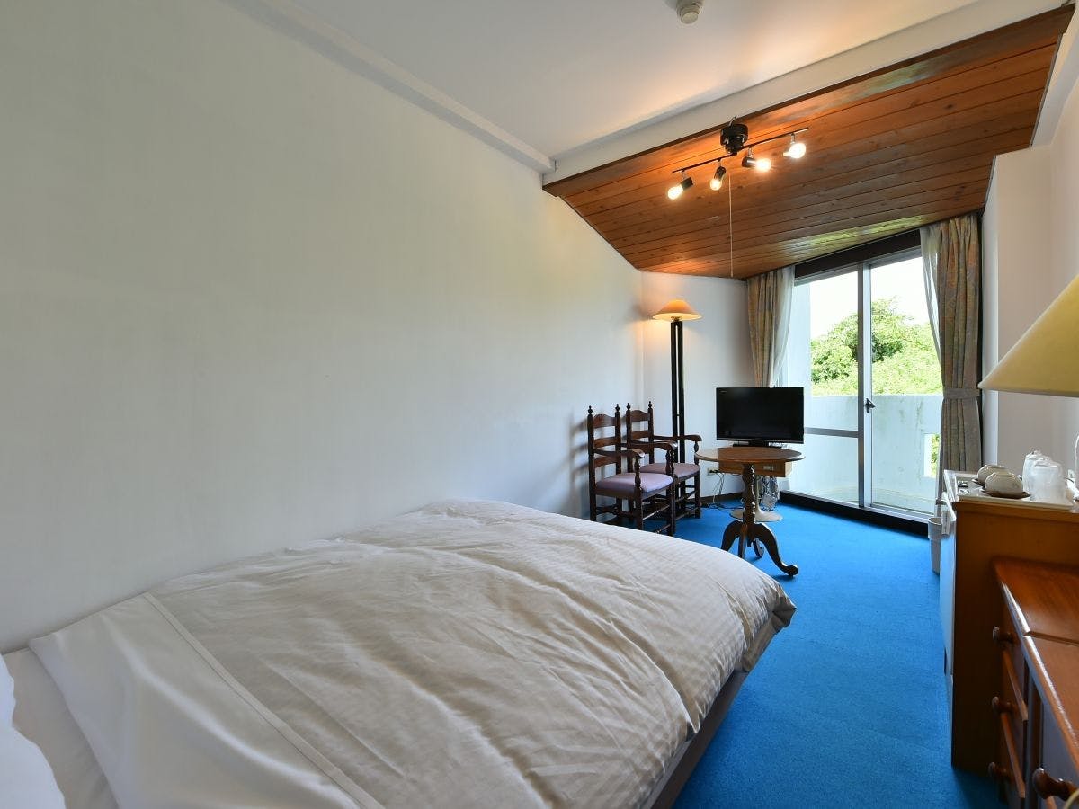 【วิวภูเขา】ห้องดับเบิ้ล (1-2 ท่าน) เตียง 1 หลัง