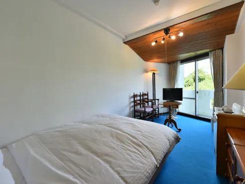 【วิวภูเขา】ห้องดับเบิ้ล (1-2 ท่าน) เตียง 1 หลัง