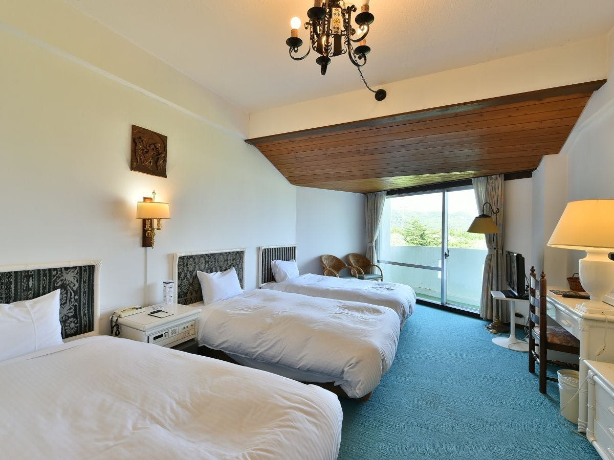 【ฝั่งภูเขา】ห้องพักเตียงคู่ (1-3 ท่าน)