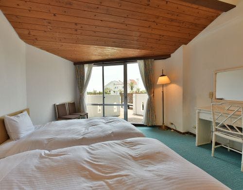 【プールサイド】ツインウッドデッキ付