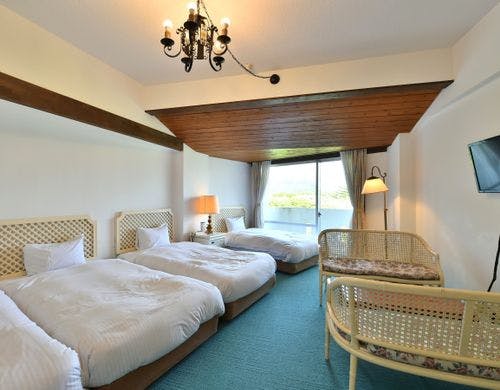 【山側】洋室（4名）