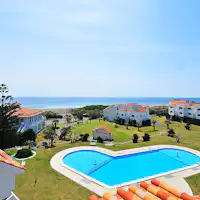 สระว่ายน้ำ