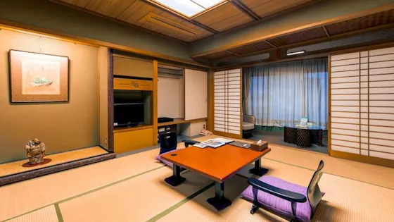 ห้องพักสไตล์ญี่ปุ่น 10 เสื่อทาทามิ ขนาด 30 ตารางเมตร ริมทะเล