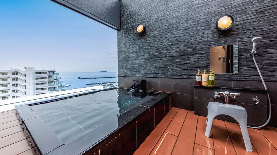 อ่างอาบน้ำกลางแจ้งส่วนตัว "Izu"