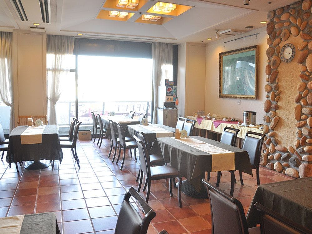 ร้านอาหาร "ฮิคิโนะ"