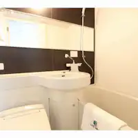 Semua bilik dilengkapi tandas dengan bidet.