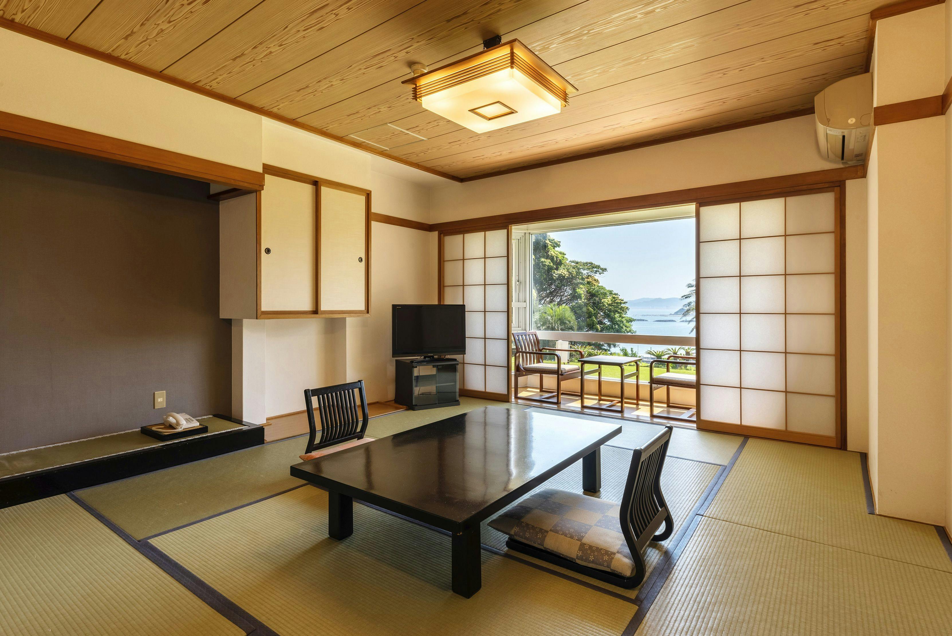 Kamogawa Hills Resort Hotel