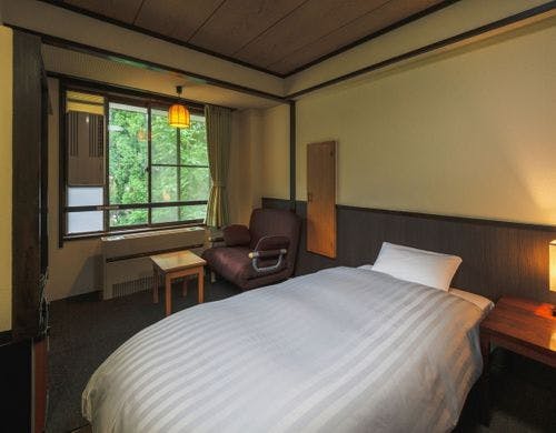 【スタンダード洋室・定員3名】