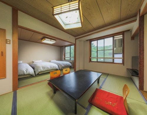 【和室二間トリプルベッド】42平米