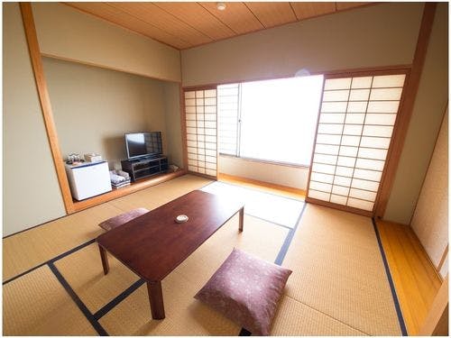 和室8畳　客室