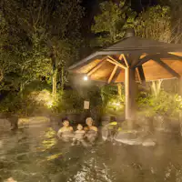 บ่อน้ำพุร้อนกลางแจ้ง โชบุโนะยุ (สำหรับผู้ชาย)