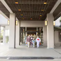 ทางเข้า