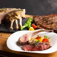 烤羊肉与低温烹调的泽西牛肉。