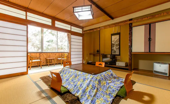 เรียวกัง/ริมแม่น้ำ