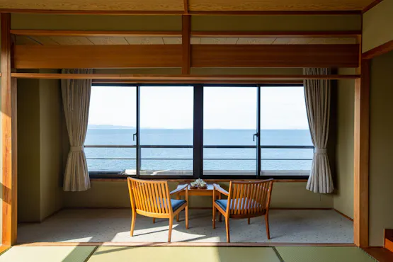 Semua kamar dengan pemandangan laut untuk menghilangkan kelelahan sehari-hari.