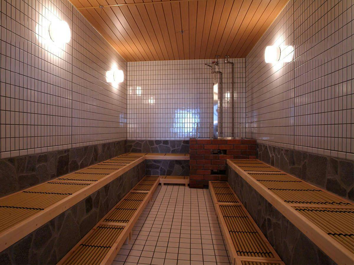 Yokohama Minato Mirai Manyo Club