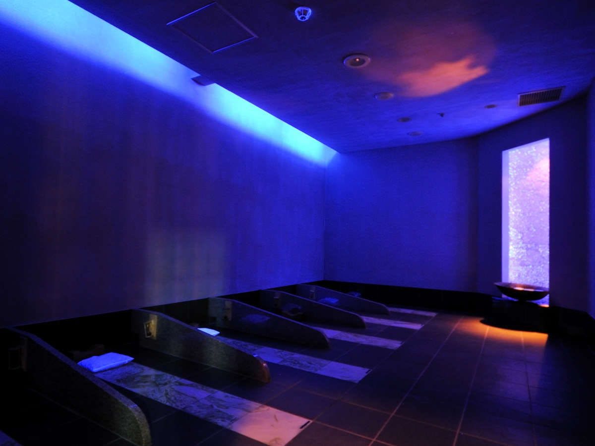 Yokohama Minato Mirai Manyo Club
