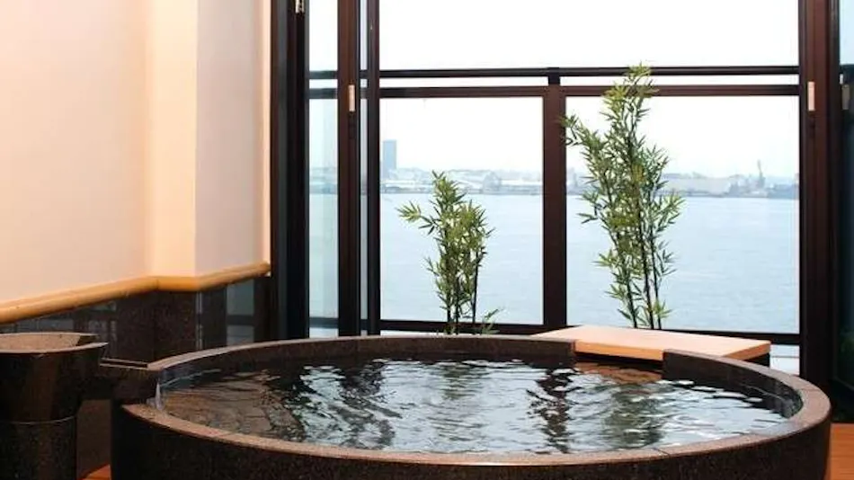 Yokohama Minato Mirai Manyo Club