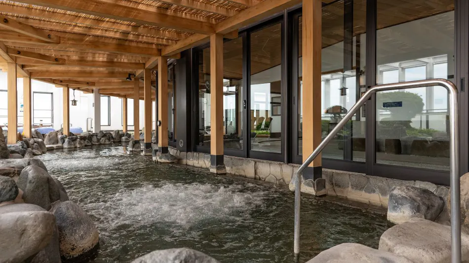 Yokohama Minato Mirai Manyo Club