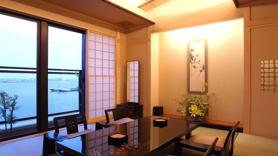 Yokohama Minato Mirai Manyo Club