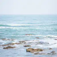 ทิวทัศน์ที่งดงามของทะเลญี่ปุ่น