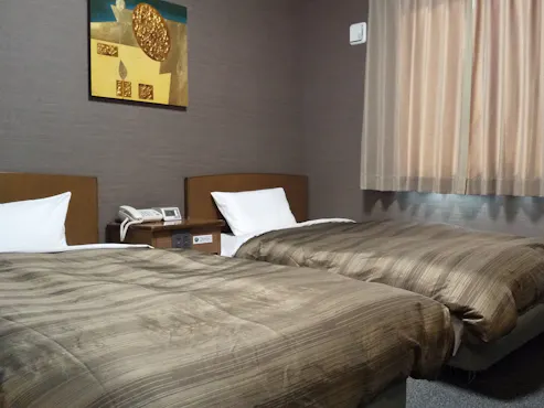 ห้องพักเตียงคู่ในอาคารหลัก