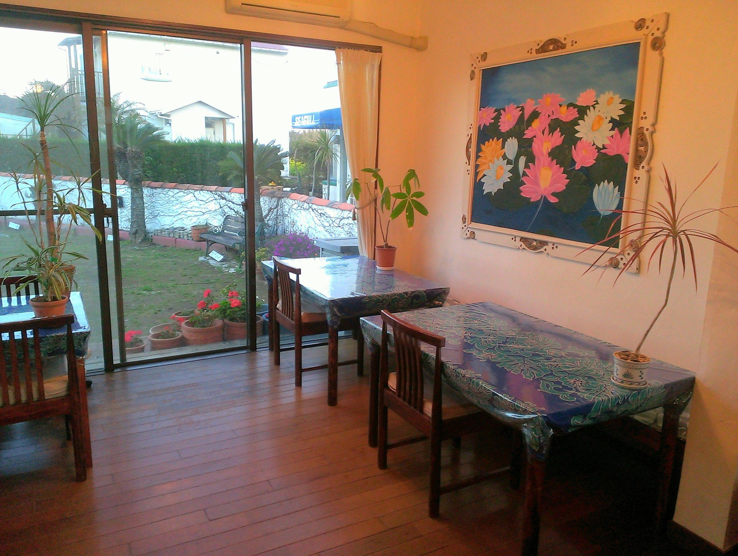 นี่คือห้องอาหารของเพนชั่นแซนดี้บีช♪