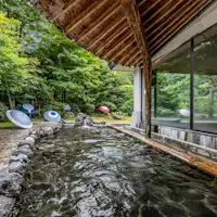 บ่อน้ำพุร้อนกลางแจ้ง (ห้องอาบน้ำชาย)