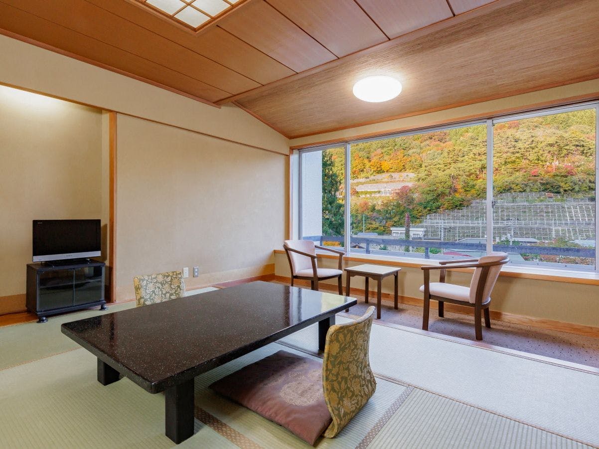 Japanese-style room with 8 tatami mats