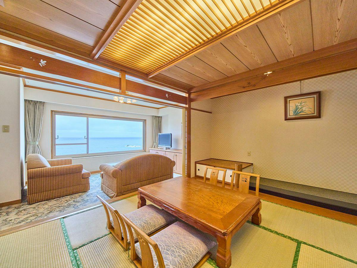 Mikazuki Sea Park Hotel Katsuura
