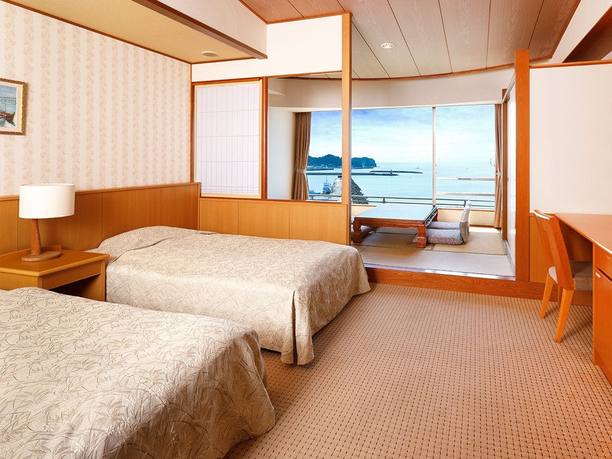 Mikazuki Sea Park Hotel Katsuura